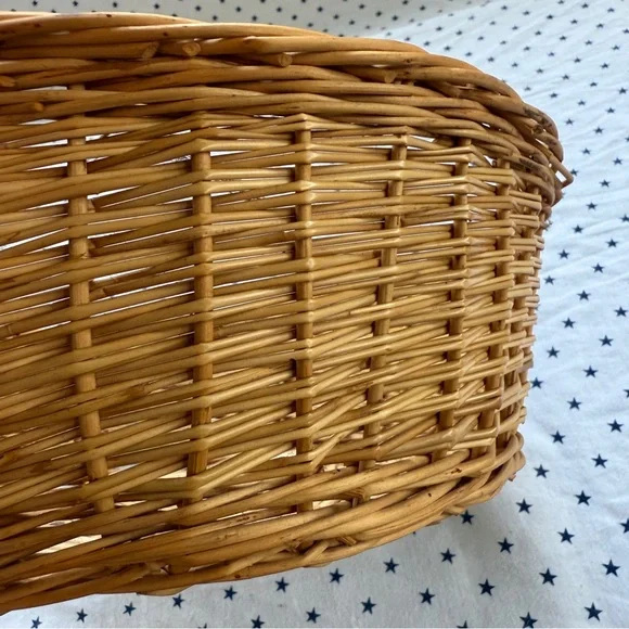 Vintage Round Wicker Fruit / Storage Woven Basket 11.5” Good Used Condition - Picture 11 of 17